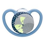 Set-De-2-Chupetes-Nuk-Space-Luminoso-6-18-Meses-Color-Azul-Blanco-2-41730