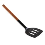 Espatula-Acanalada-De-Nylon-Negro-Con-Mango-De-Madera-Y-Acero-Negro-Mate-35x8-Cm-1-51814