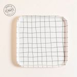Bandeja-Cuadrada-Mishka-24x24-Cm-Modelo-Grid-3-52997